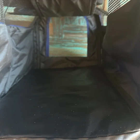 Southwest Airlines Branded Blue Soft Sided Pet Carrier Cat Small Dog Strap - Picture 2 of 7